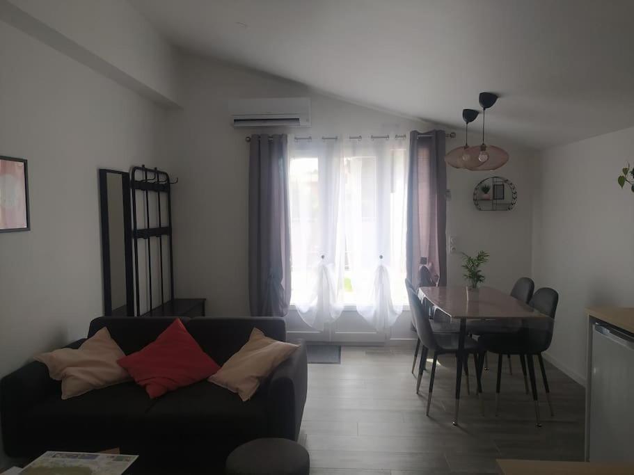 MérindolLe Petit Pied A Terre Du Luberon公寓 外观 照片