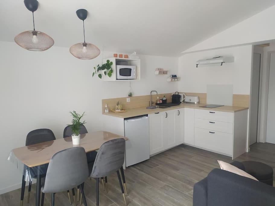MérindolLe Petit Pied A Terre Du Luberon公寓 外观 照片